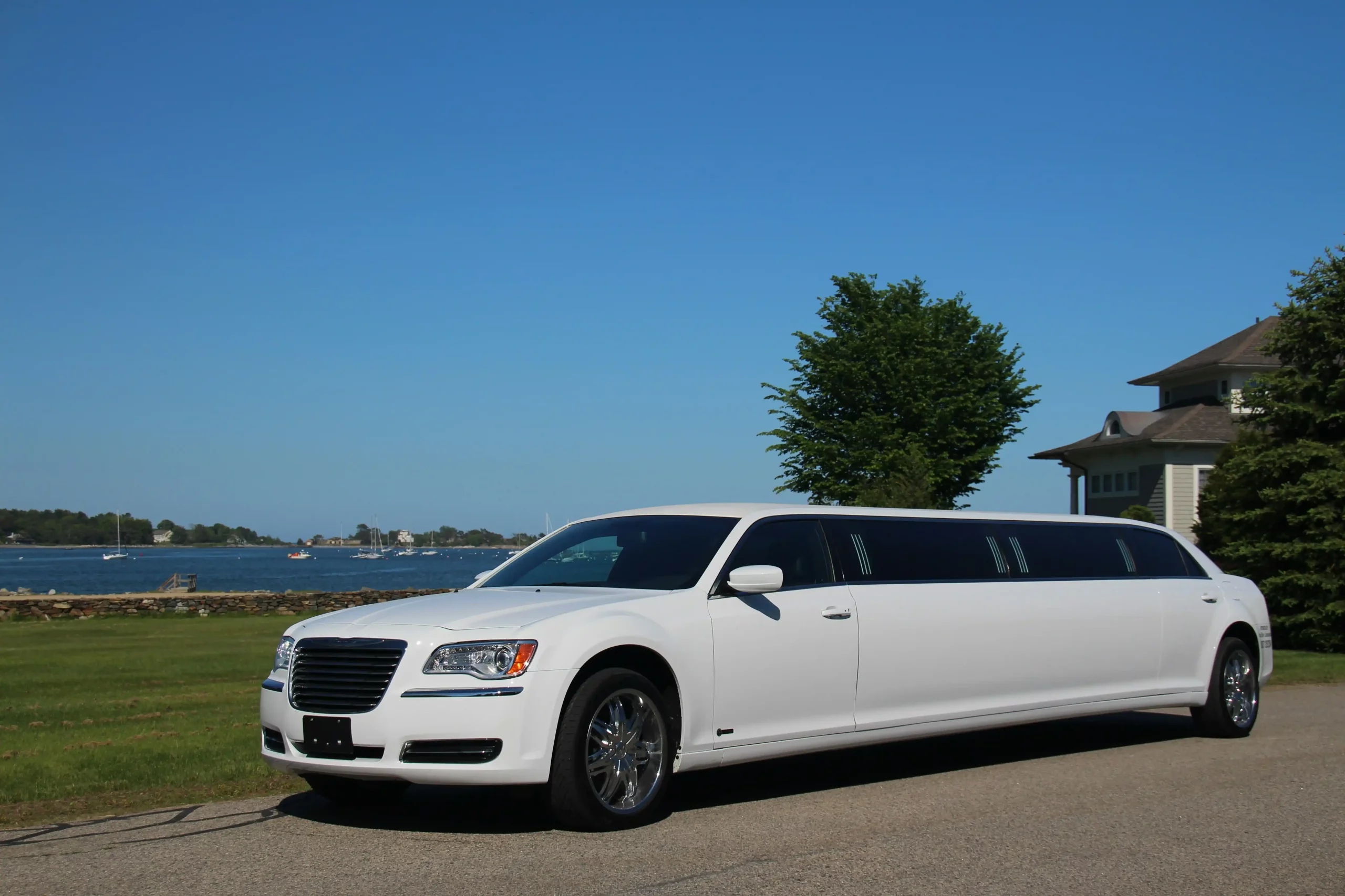 You are currently viewing Things to Check Before Renting a Limousine or Limo Service Seattle